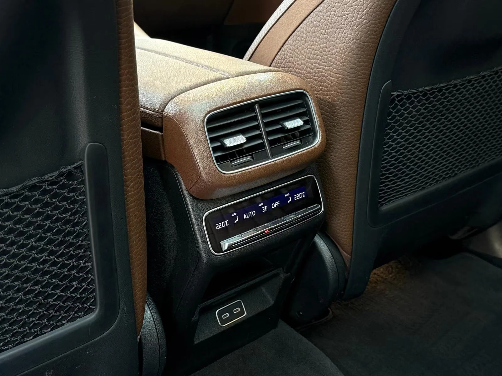 Mercedes-Benz GLE 400 e/4MATIC/381HP/AMG/PANO/360/DISTR/BURM/HUD/214q | Mobile.bg � ����������� 15
