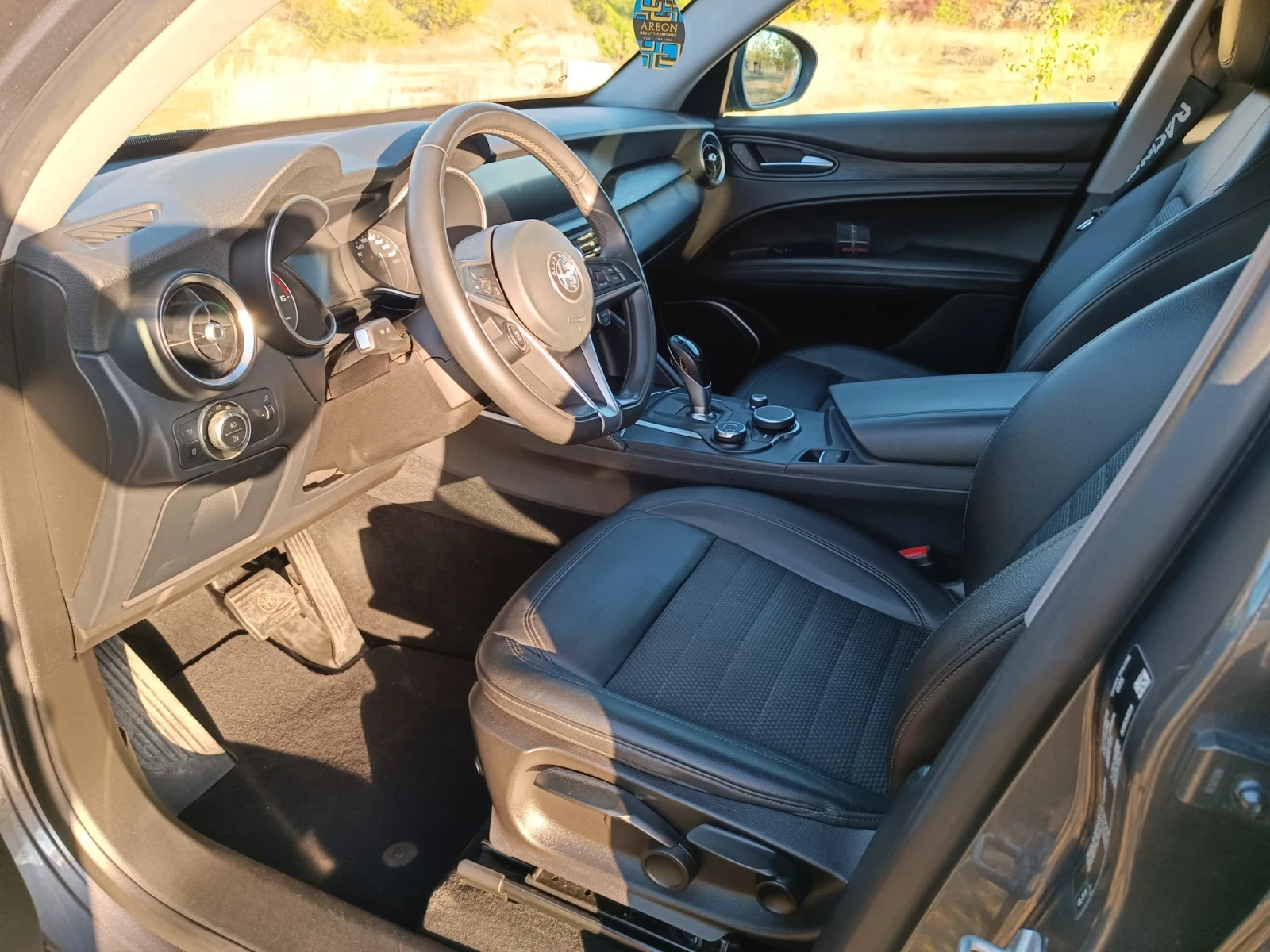 Alfa Romeo Stelvio, снимка 10 - Автомобили и джипове - 54757981
