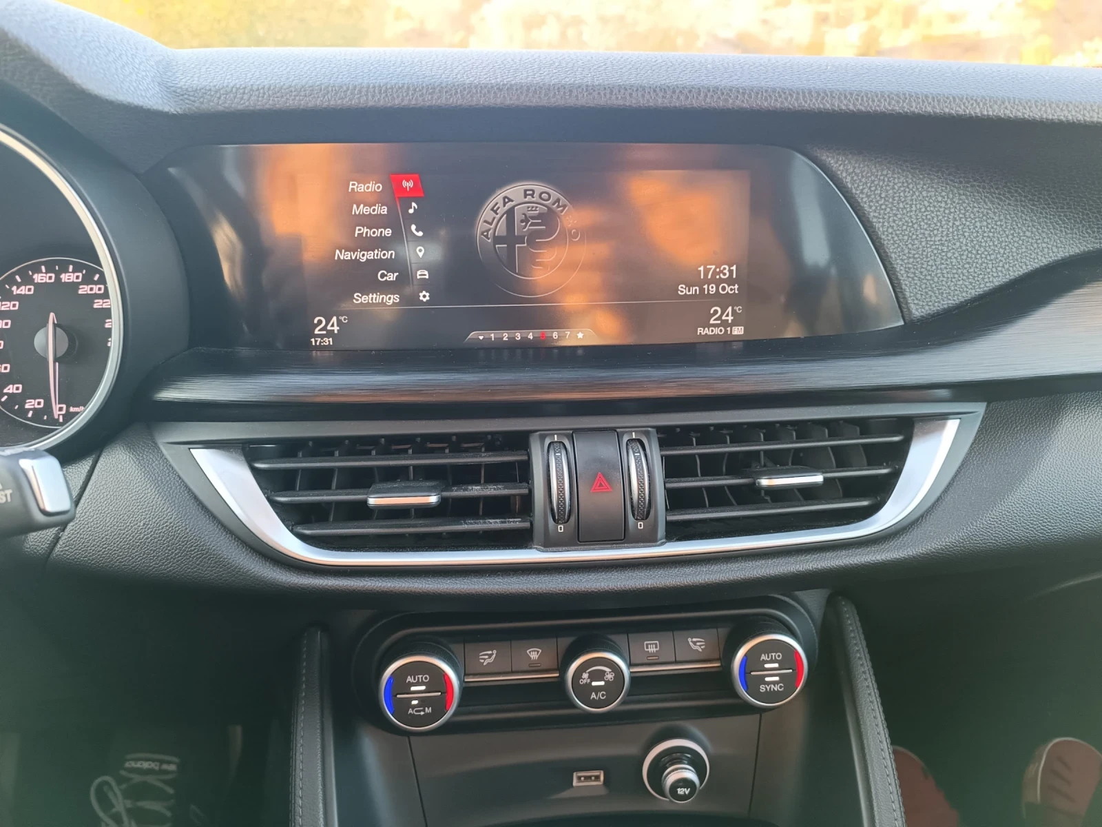 Alfa Romeo Stelvio, снимка 4 - Автомобили и джипове - 54757981
