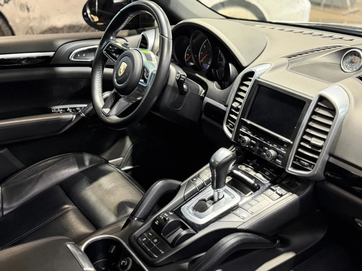 Porsche Cayenne 3.6 V6 AWD | Панорама | BOSE | Навигация | Камера, снимка 7 - Автомобили и джипове - 54859696