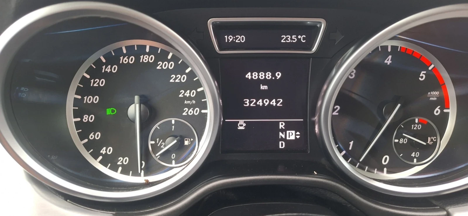Mercedes-Benz ML 350 Bluetec 4 Matic ПРУЖИНИ, снимка 14 - Автомобили и джипове - 55353661