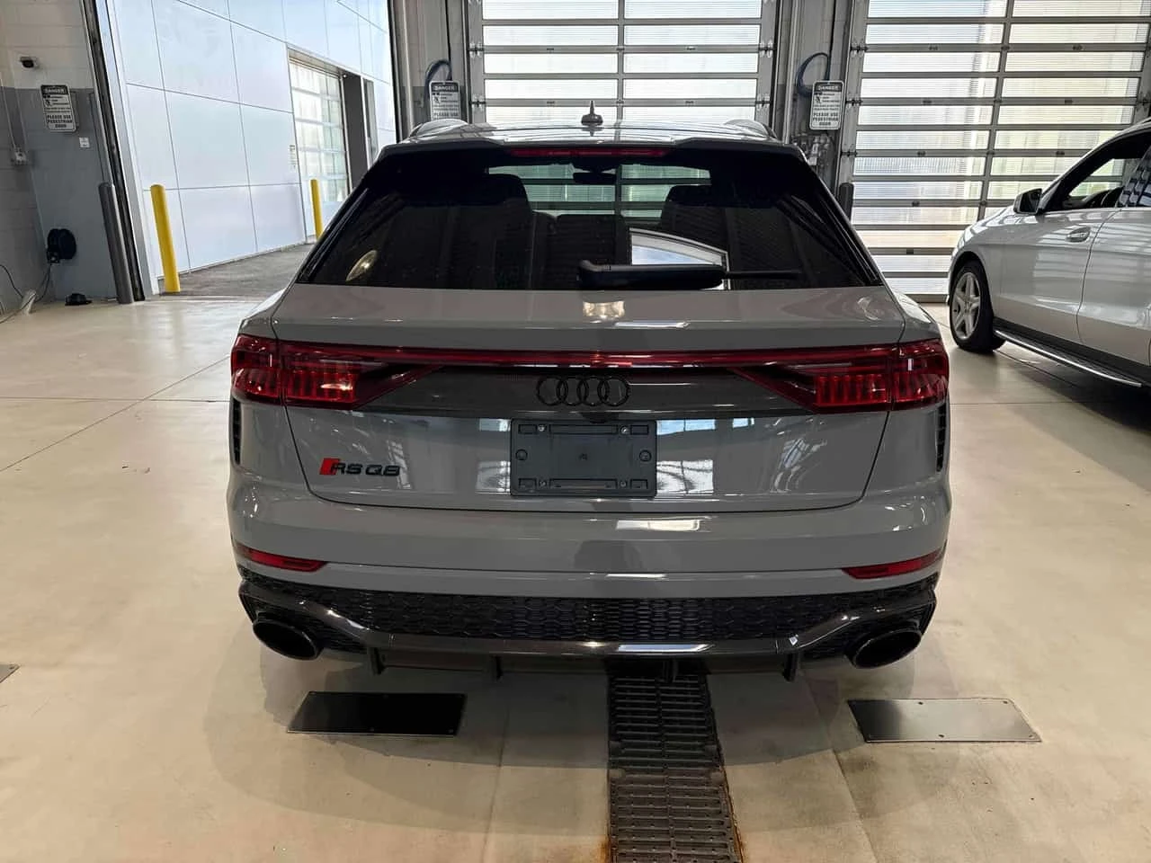 Audi RSQ8 * CARFAX * ��������� * �� ���������������� | Mobile.bg � ����������� 4