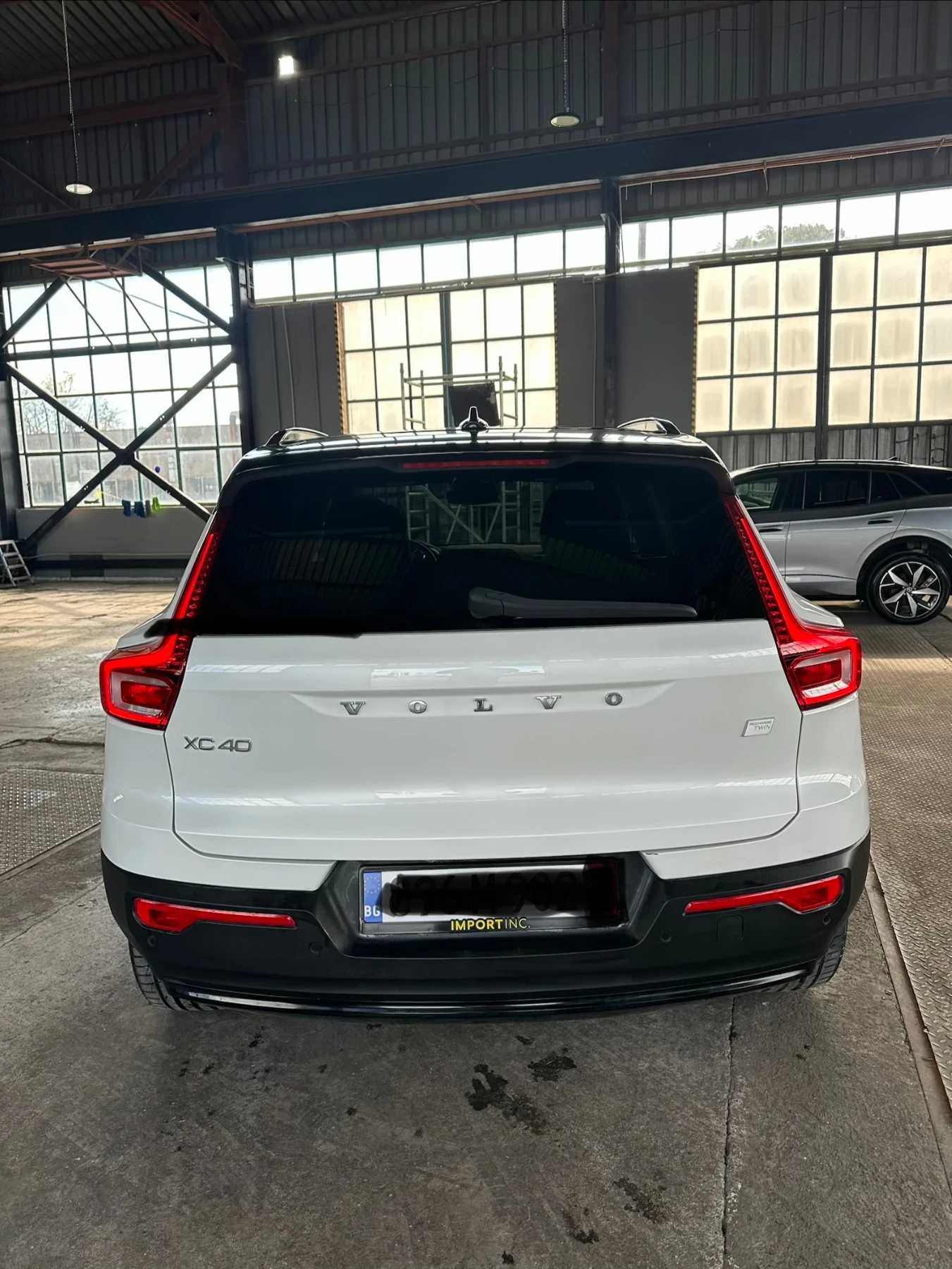 Volvo XC40 Recharge  twin motor, снимка 5 - Автомобили и джипове - 56533376