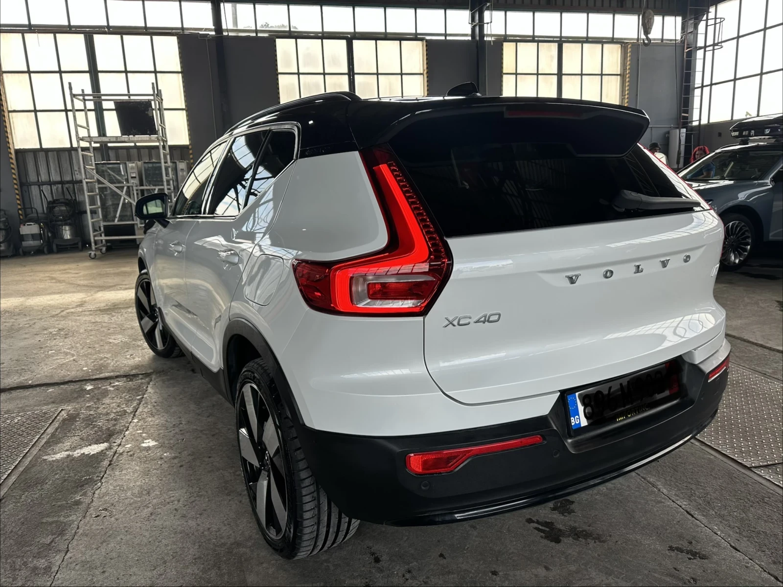 Volvo XC40 Recharge  twin motor, снимка 6 - Автомобили и джипове - 56533376