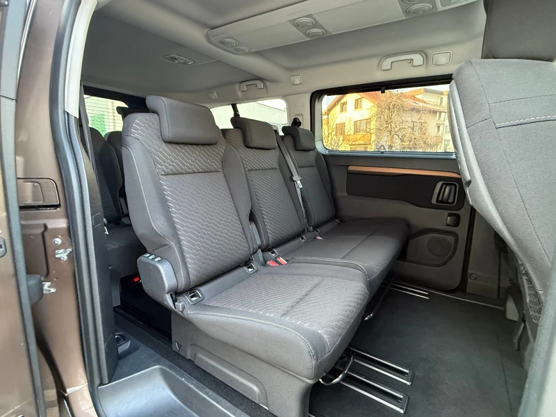 Toyota Proace VERSO-2.0HDI-8м-ШВЕЙЦАРИЯ-TOP, снимка 16 - Бусове и автобуси - 53341430