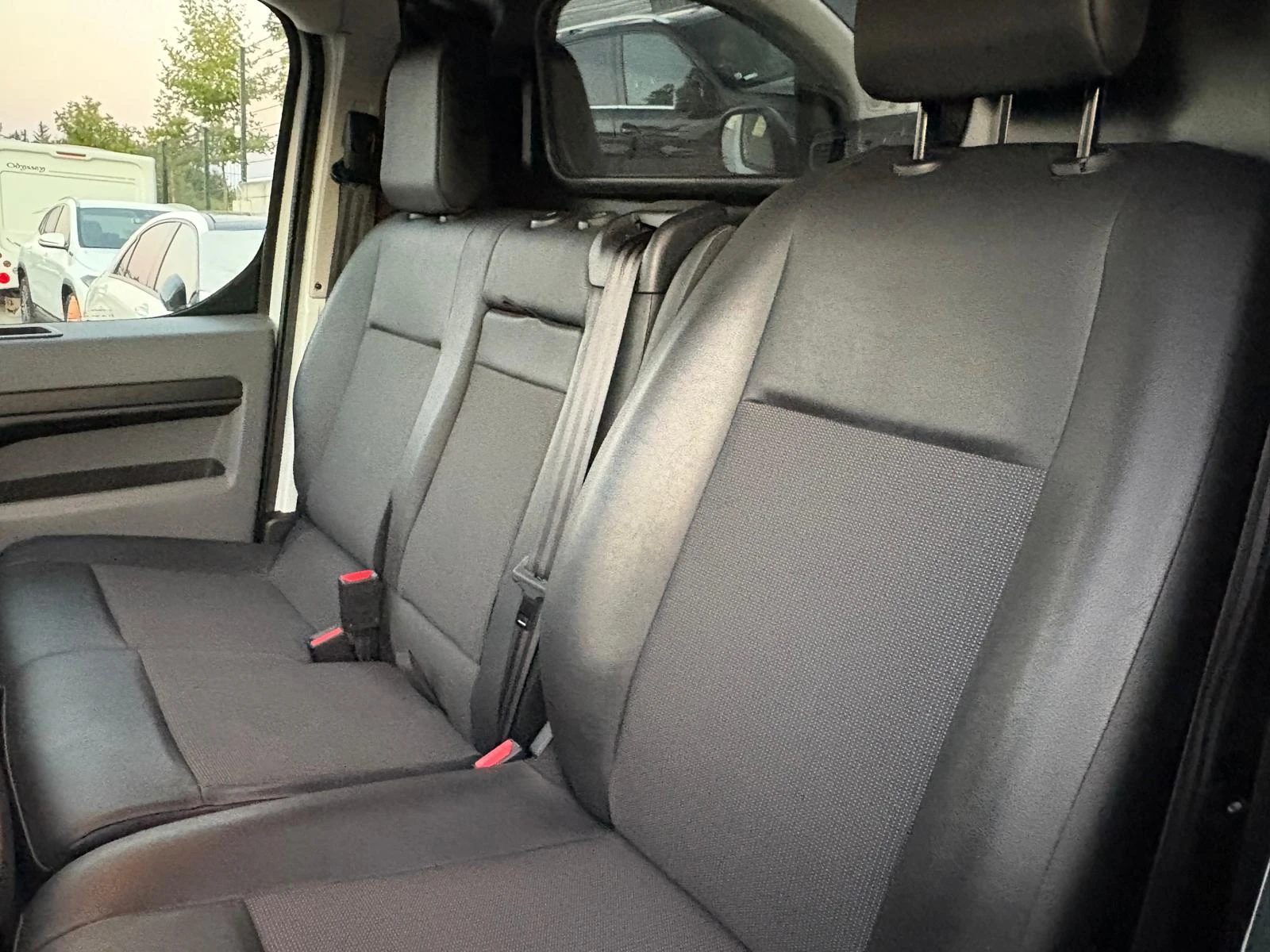 Toyota Proace 2.0d/6 speed/NAVI/KAM/MULTY/30 хил.км.!!! - изображение 7