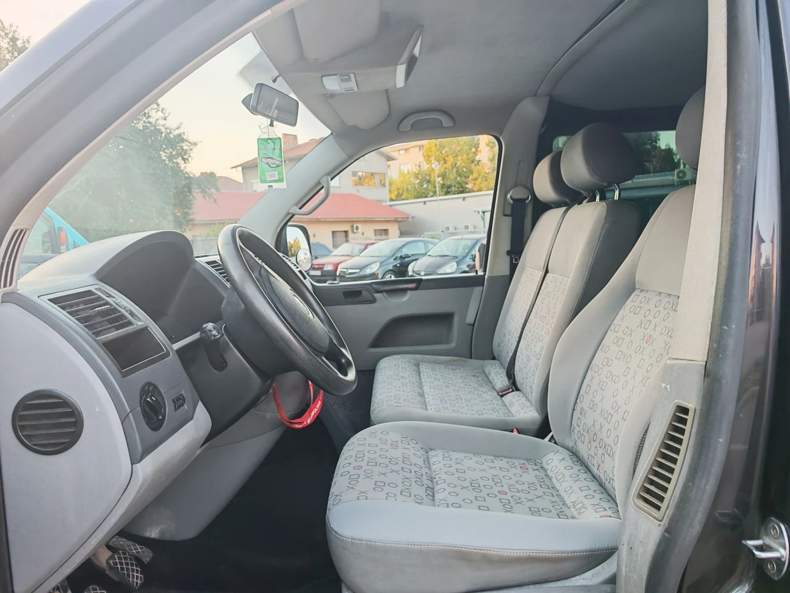 VW T5 1.9TDI 5+ 1 KLIMA, снимка 6 - Бусове и автобуси - 55890876