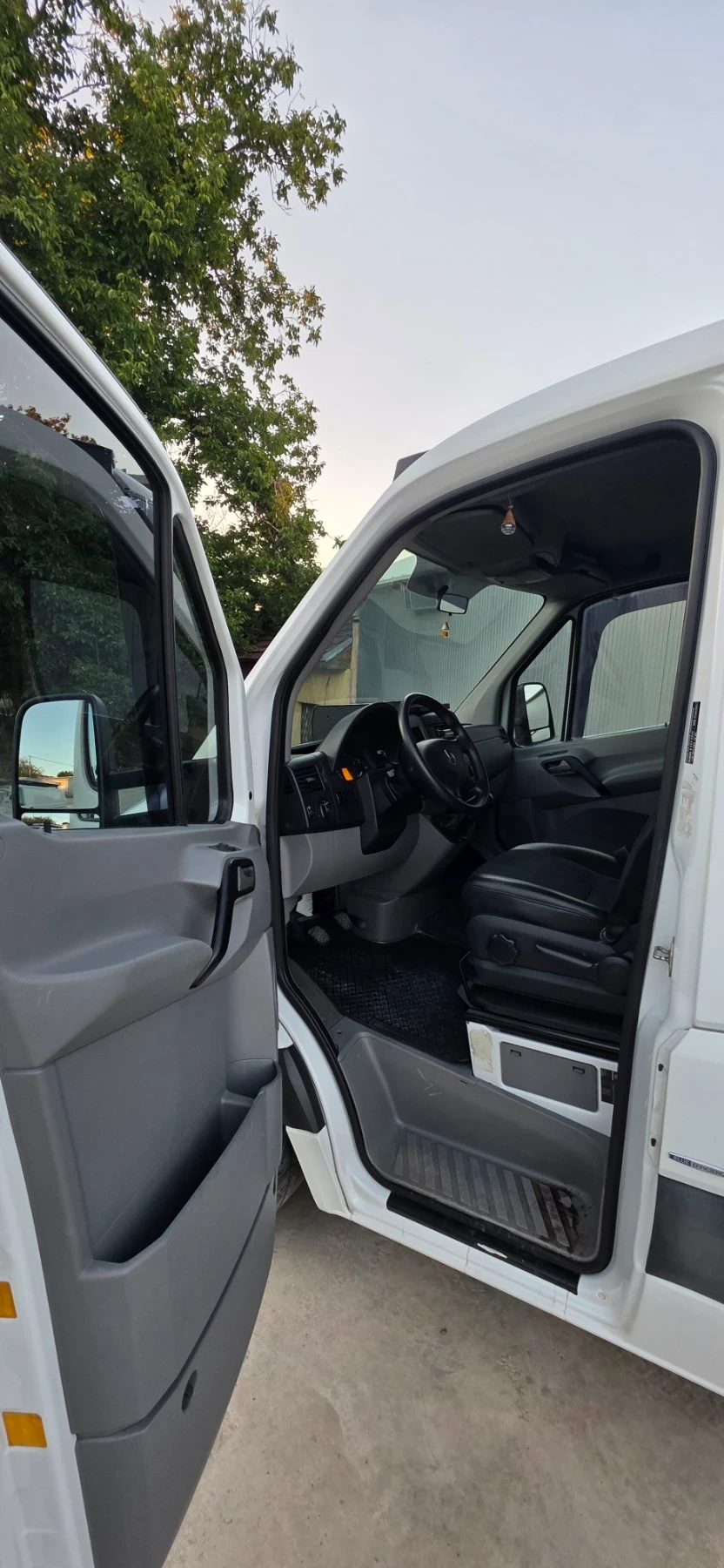 Mercedes-Benz Sprinter 319, снимка 7 - Бусове и автобуси - 55971280
