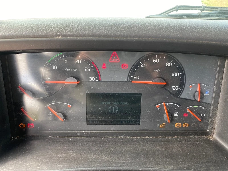 Volvo Fm 340 + Vanhool (Хладилно), снимка 12 - Камиони - 50670146