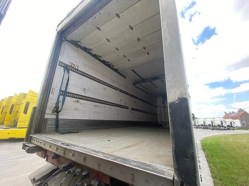 Volvo Fm 340 + Vanhool (Хладилно), снимка 10 - Камиони - 50670146