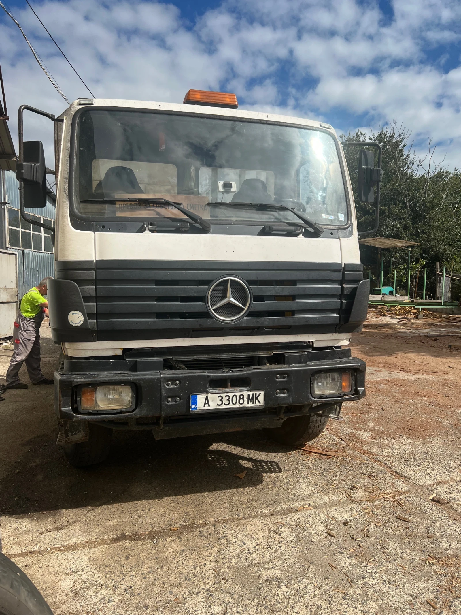 Mercedes-Benz 2632 Бордови - изображение 2