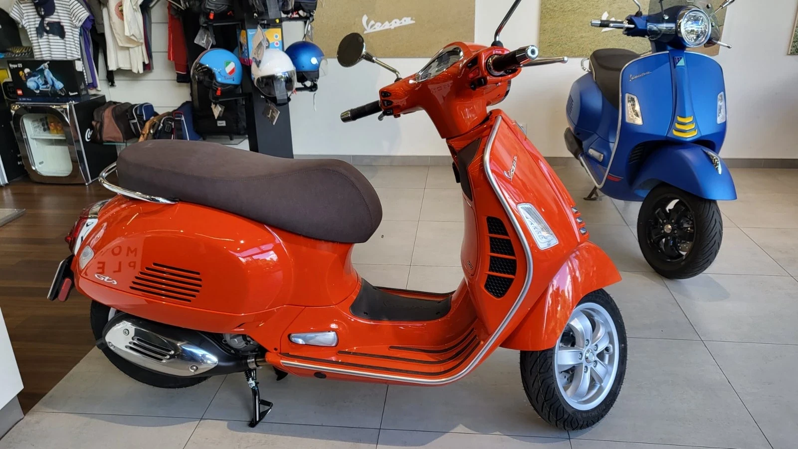 Vespa GTS 300 HPE E5 ARANCIO IMPULSIVO - изображение 2