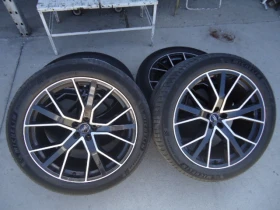        295/40R22  Audi Q8