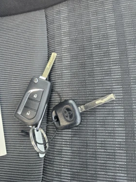 Toyota Yaris 1.0i КАМЕРА, снимка 17
