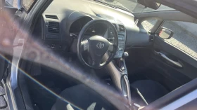 Toyota Auris, снимка 13