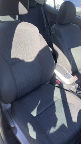 Toyota Auris, снимка 12