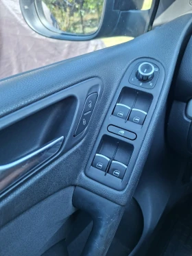 VW Golf 1.6 D HIGHLINE, снимка 13