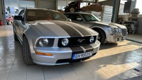 Ford Mustang, снимка 1 - Автомобили и джипове - 45224895