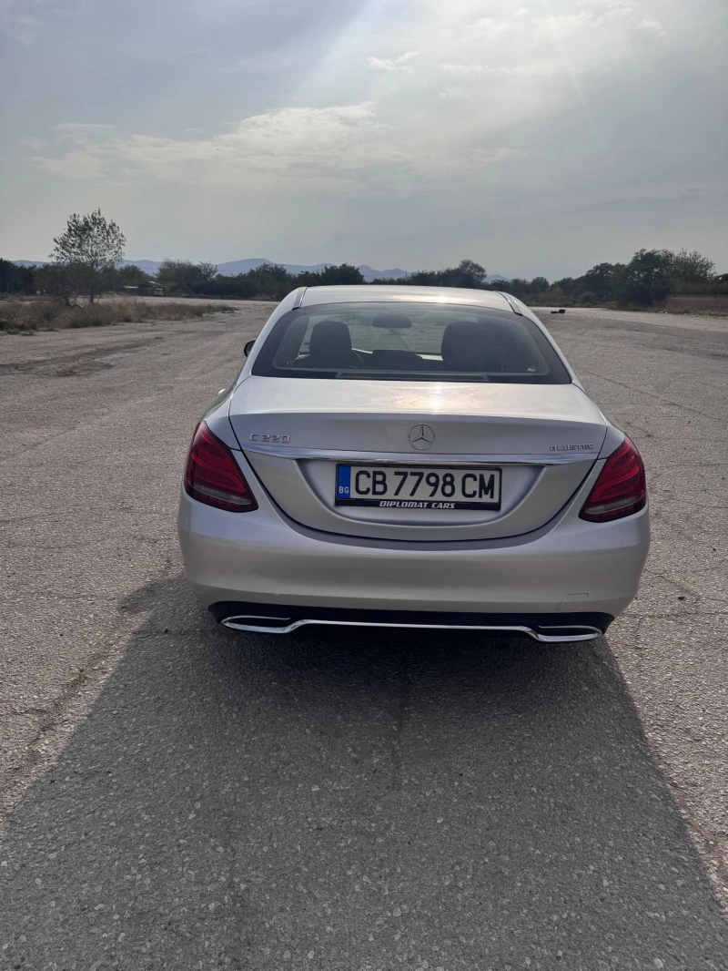 Mercedes-Benz C 220, снимка 7 - Автомобили и джипове - 48032539