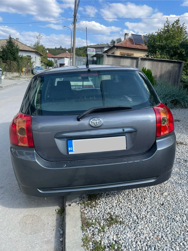 Toyota Corolla 1.6, снимка 8 - Автомобили и джипове - 47600242