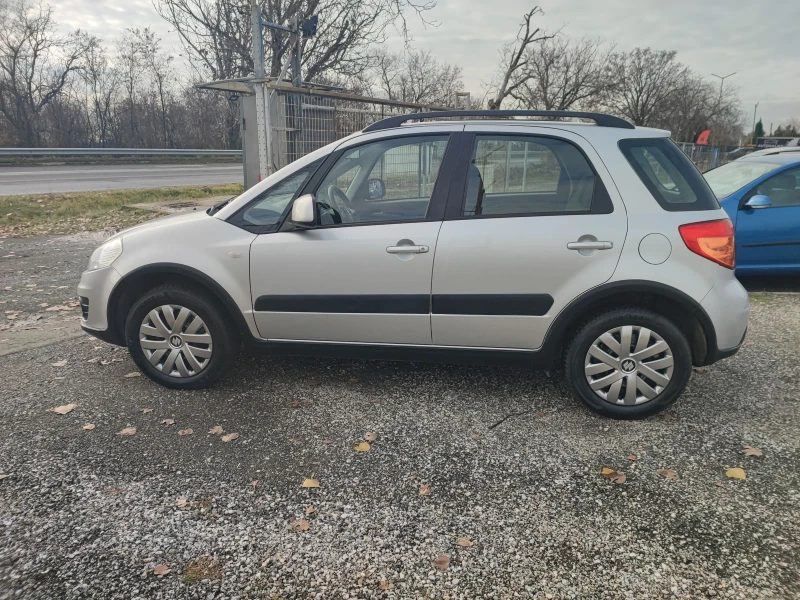 Suzuki SX4, снимка 4 - Автомобили и джипове - 48309295