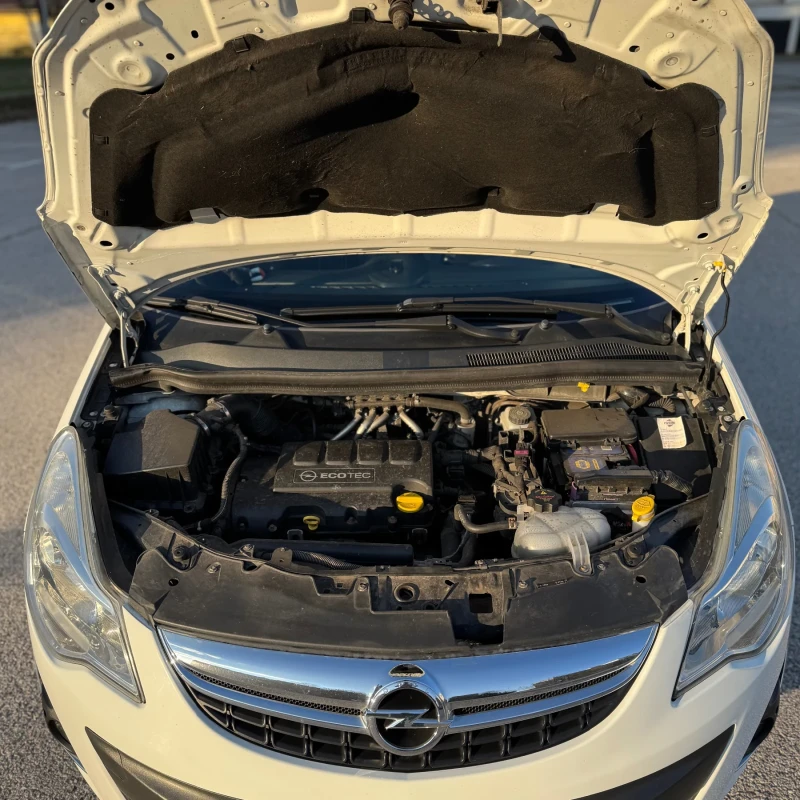 Opel Corsa, снимка 10 - Автомобили и джипове - 52192652