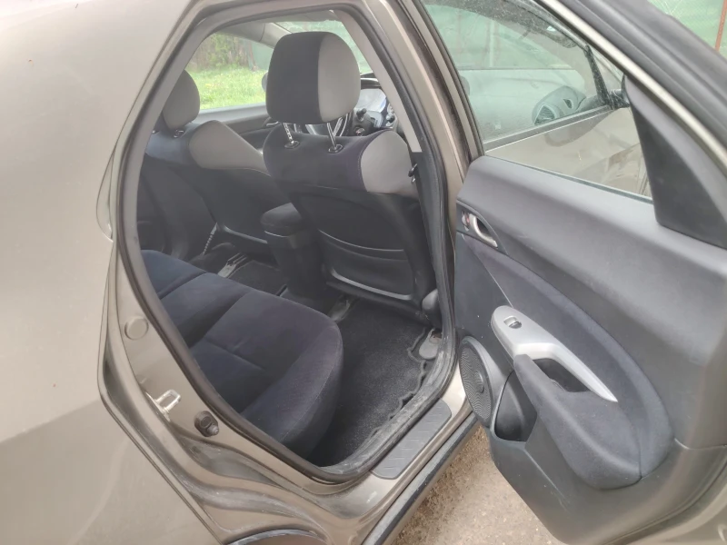 Honda Civic 2.2 cdti, снимка 9 - Автомобили и джипове - 52401474