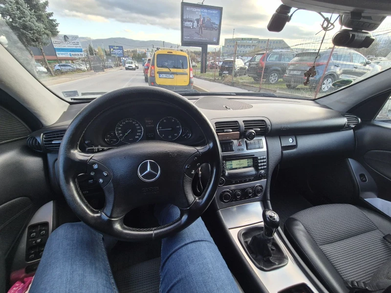 Mercedes-Benz C 220 CDI Avantgarde, снимка 2 - Автомобили и джипове - 52621836