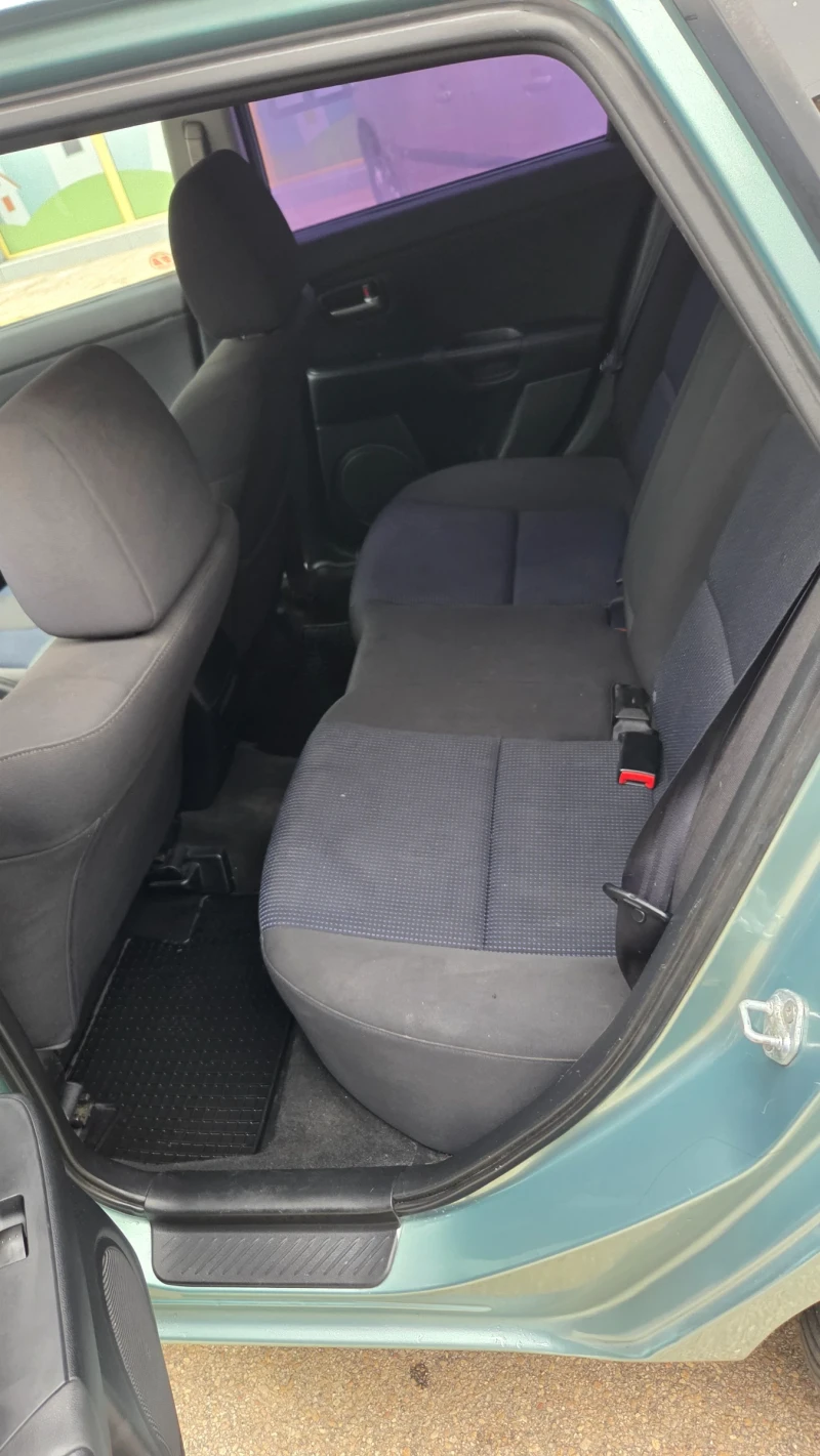 Mazda 3 1.6i, снимка 10 - Автомобили и джипове - 52858960