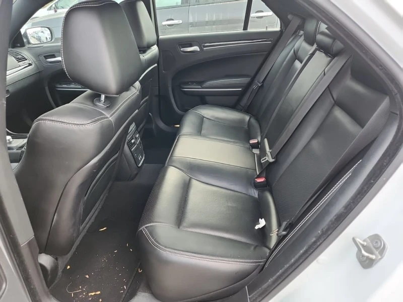 Chrysler 300c * 300S * CARFAX * , снимка 13 - Автомобили и джипове - 53027424