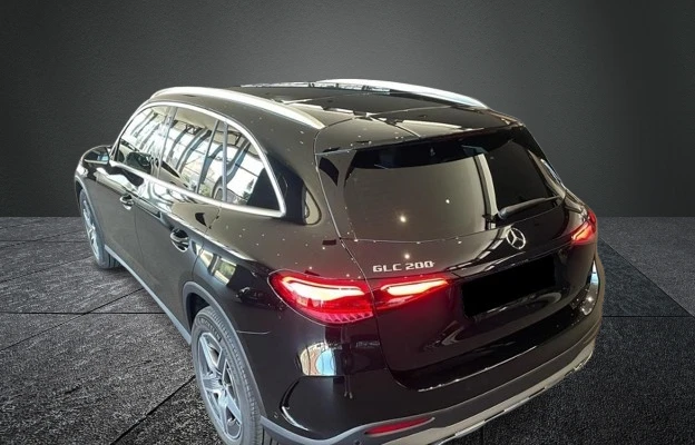 Mercedes-Benz GLC 200 4Matic = AMG Line = Advanced Plus Гаранция - изображение 2