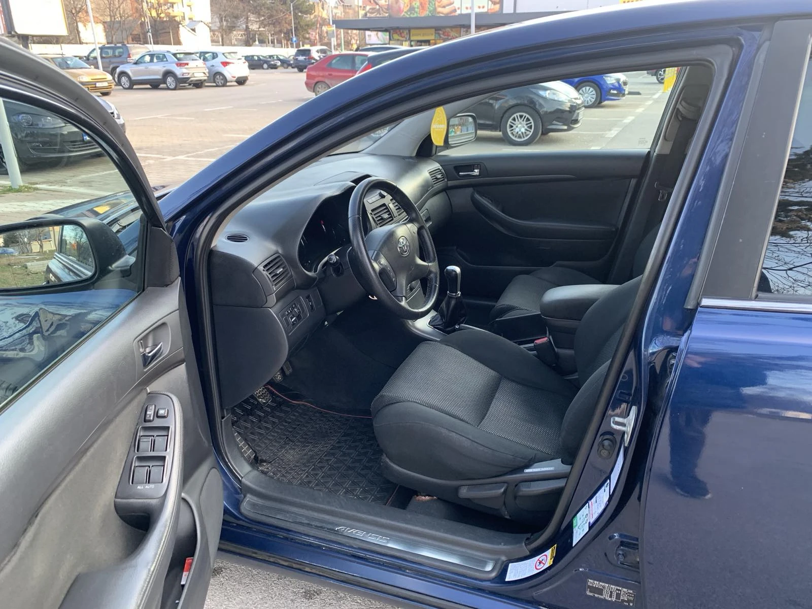 Toyota Avensis 2.0 TDI - изображение 8