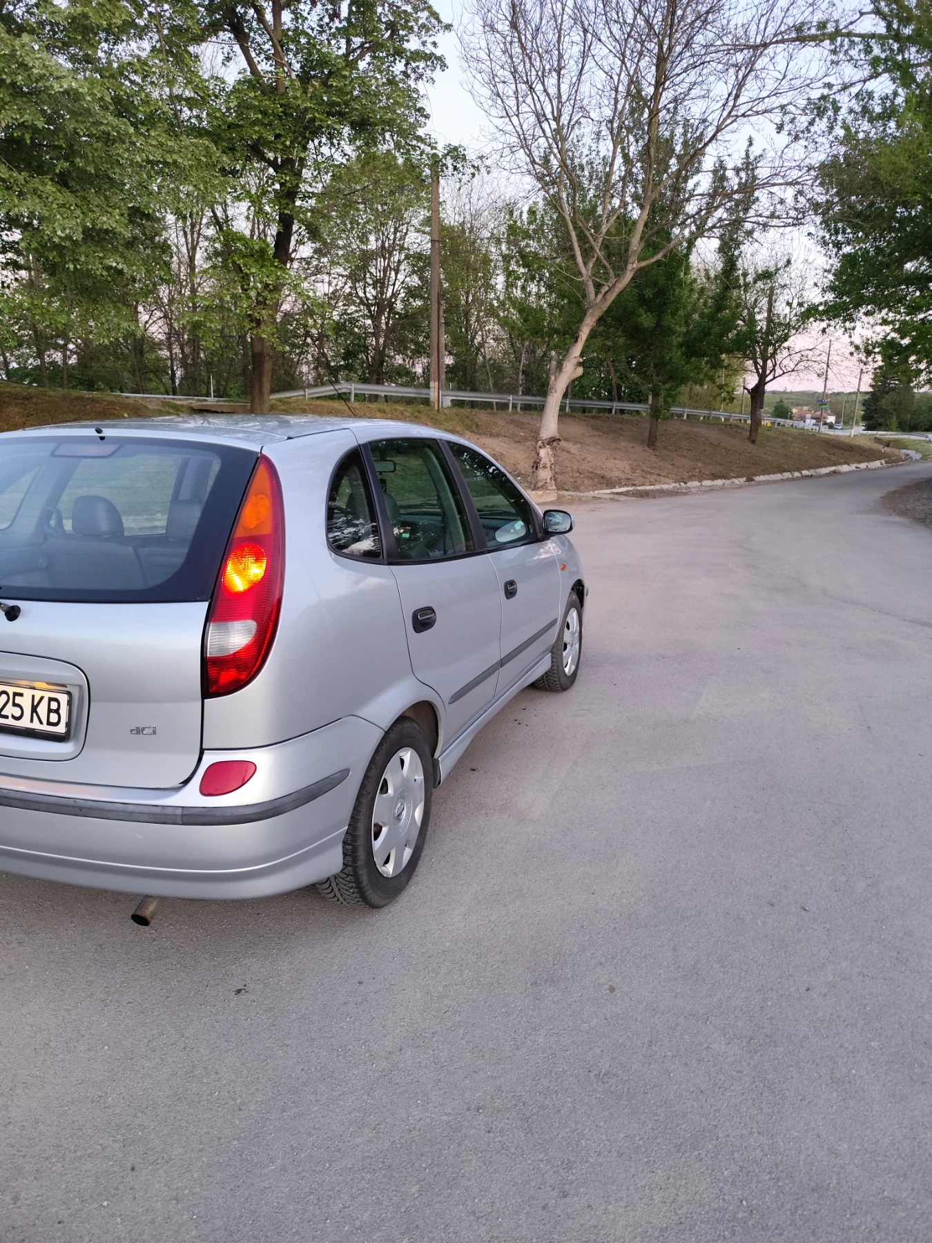 Nissan Almera tino 2.2 DCI, 136кс - изображение 3