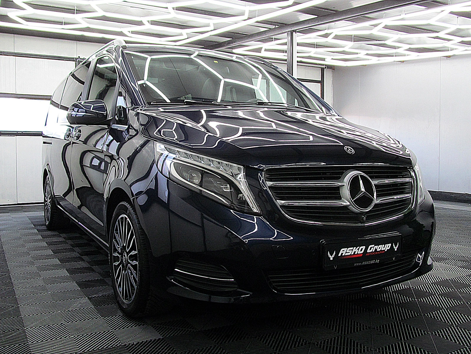 Mercedes-Benz V 300 V250/360-Kamera/PANORAMA/СОБСТВЕН ЛИЗИНГ  - изображение 3
