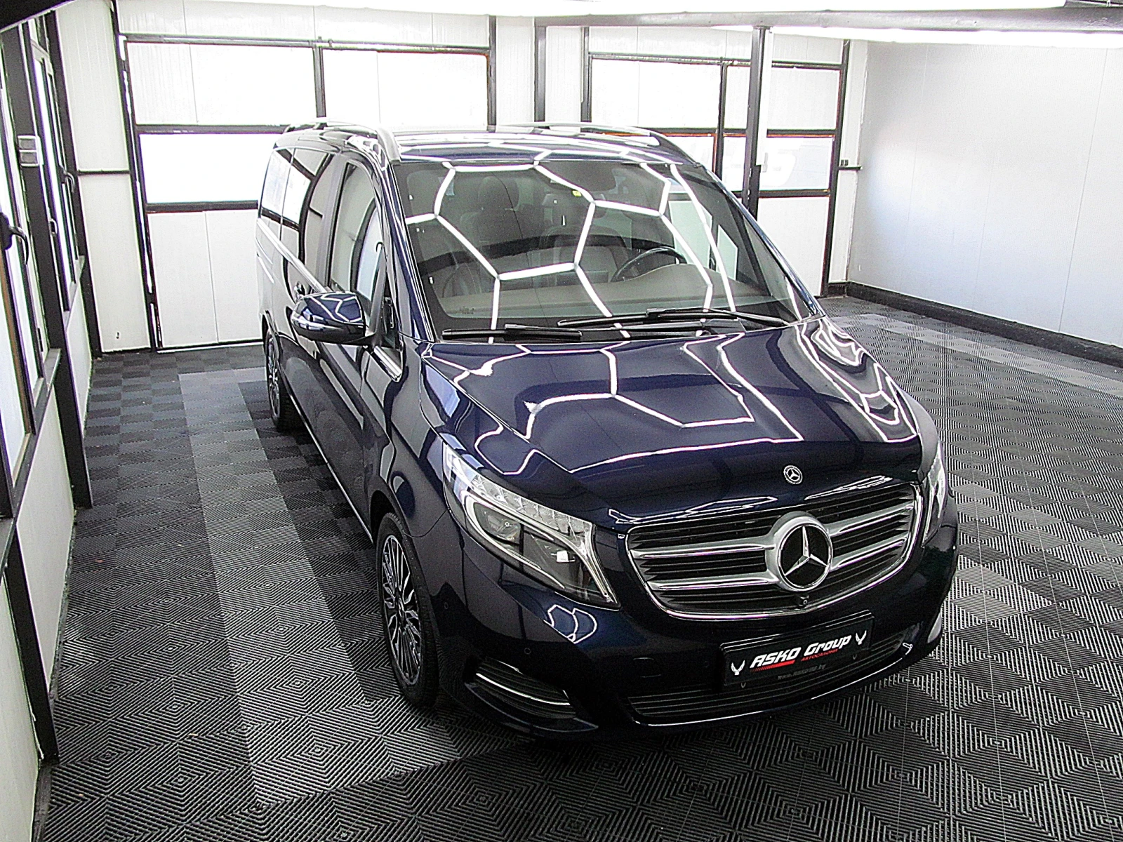 Mercedes-Benz V 300 V250/360-Kamera/PANORAMA/СОБСТВЕН ЛИЗИНГ  - изображение 7