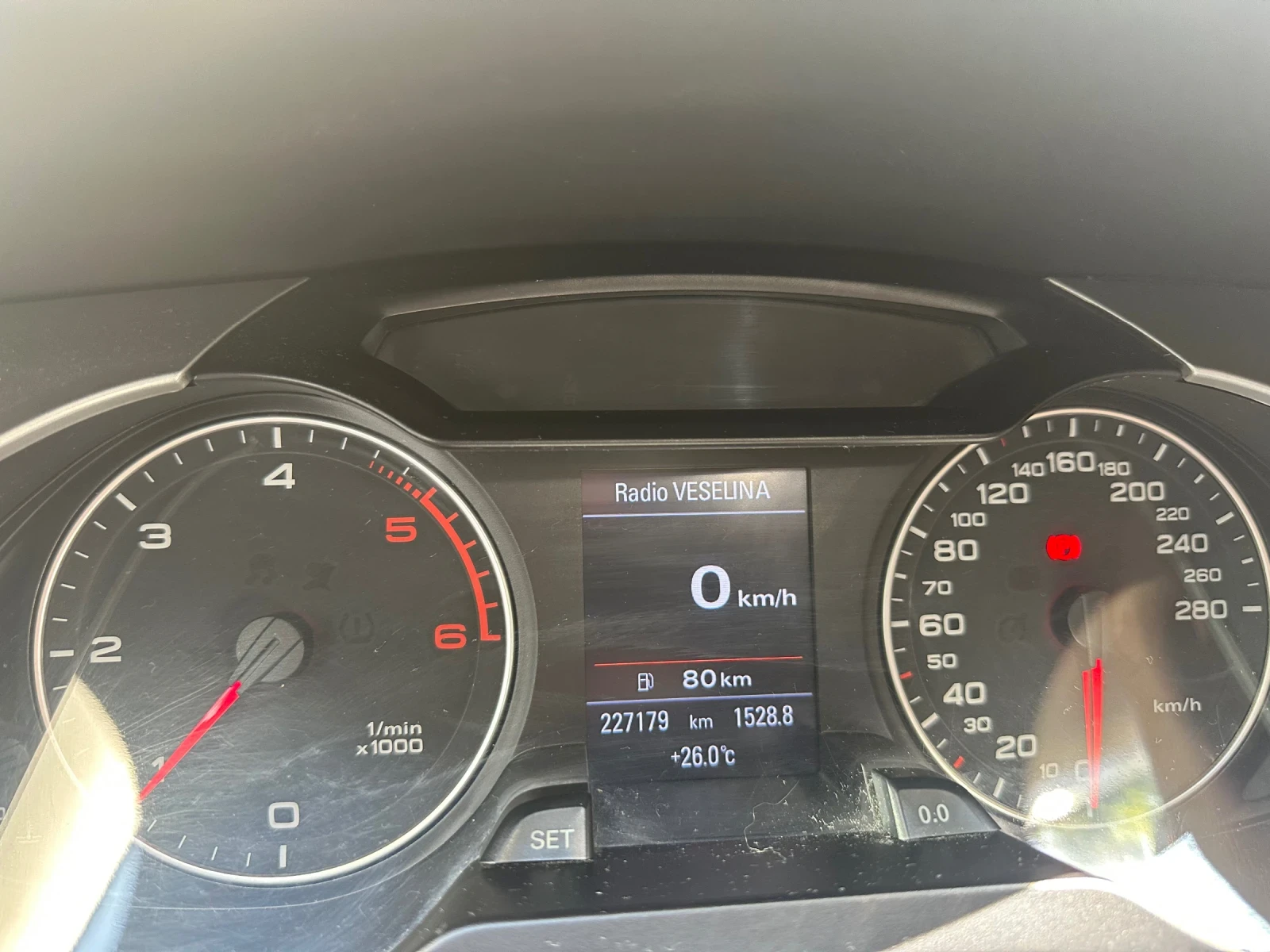 Audi A4 2.0 TDI - изображение 8
