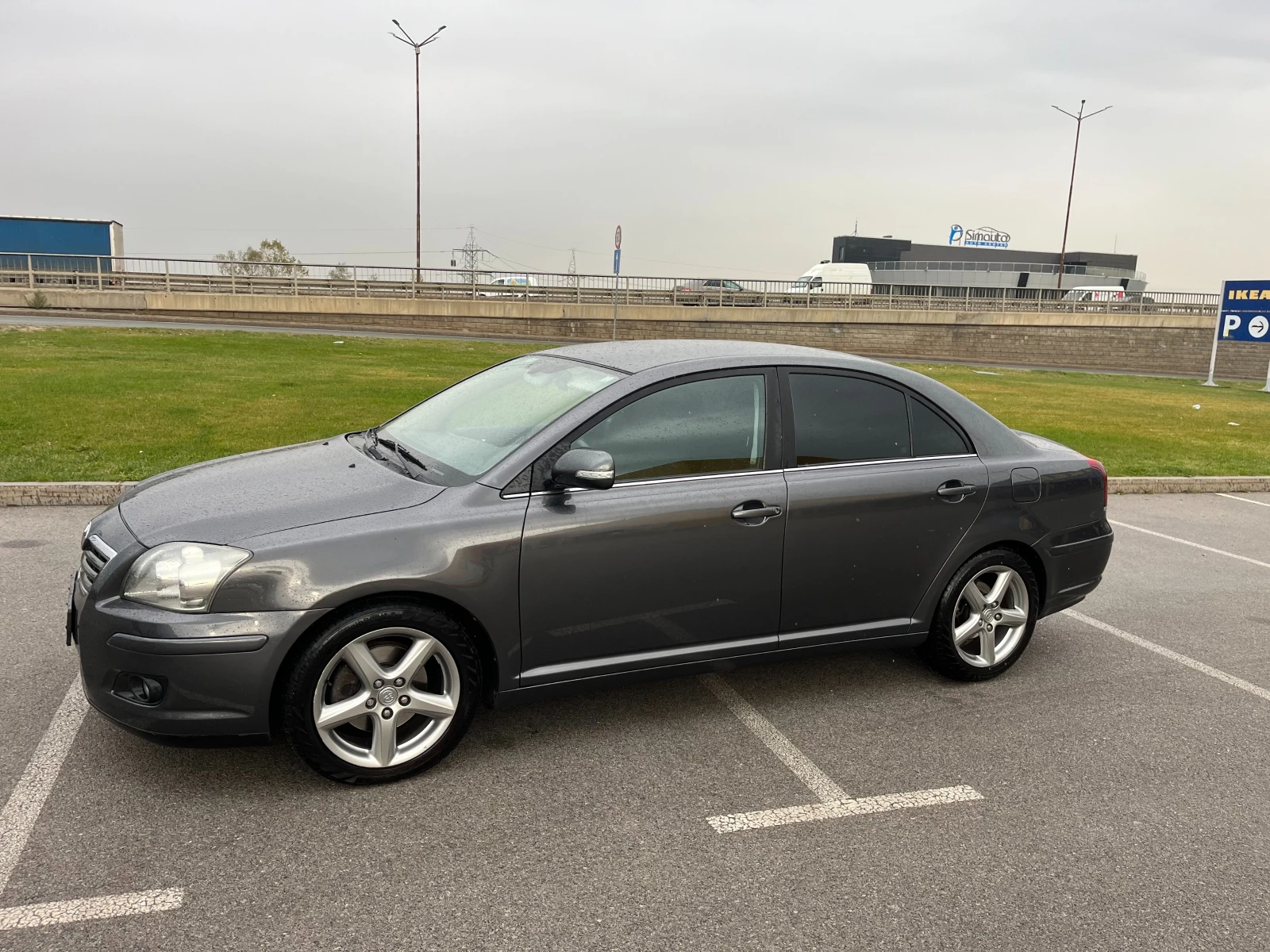 Toyota Avensis 2.2D4D 150к.с - изображение 3