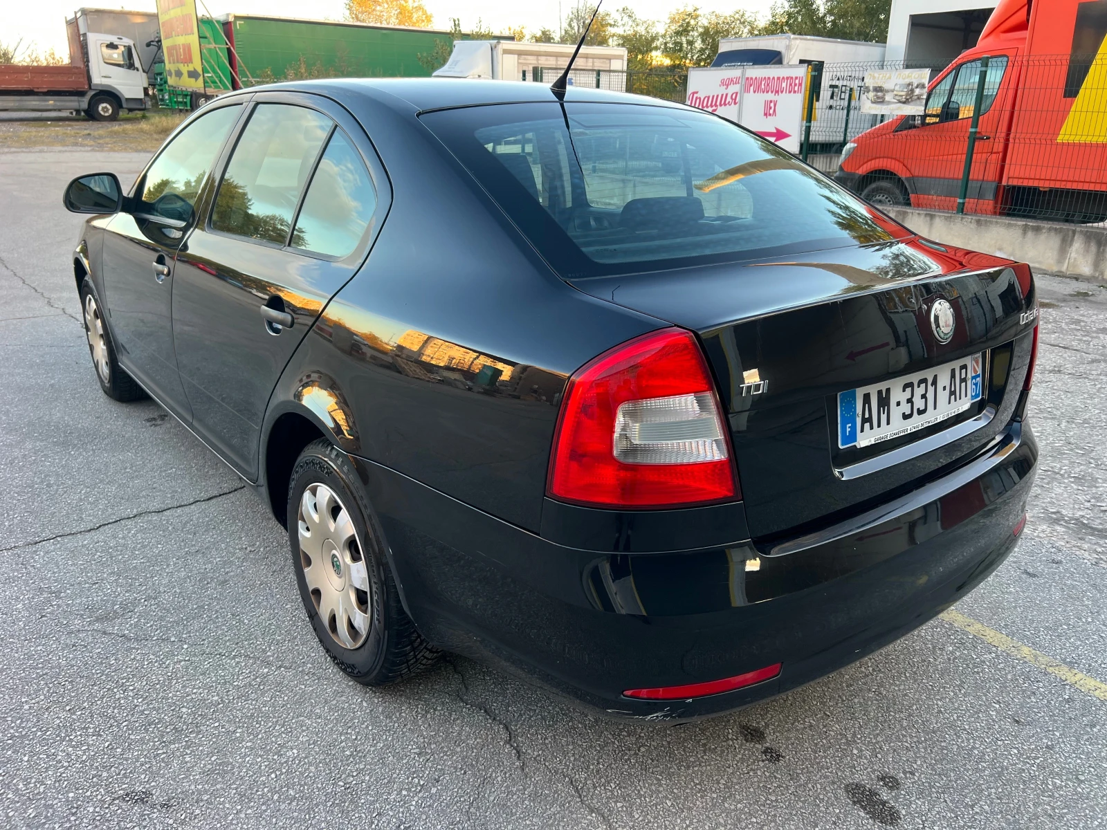 Skoda Octavia 1.6 TDI CLIMA - изображение 6
