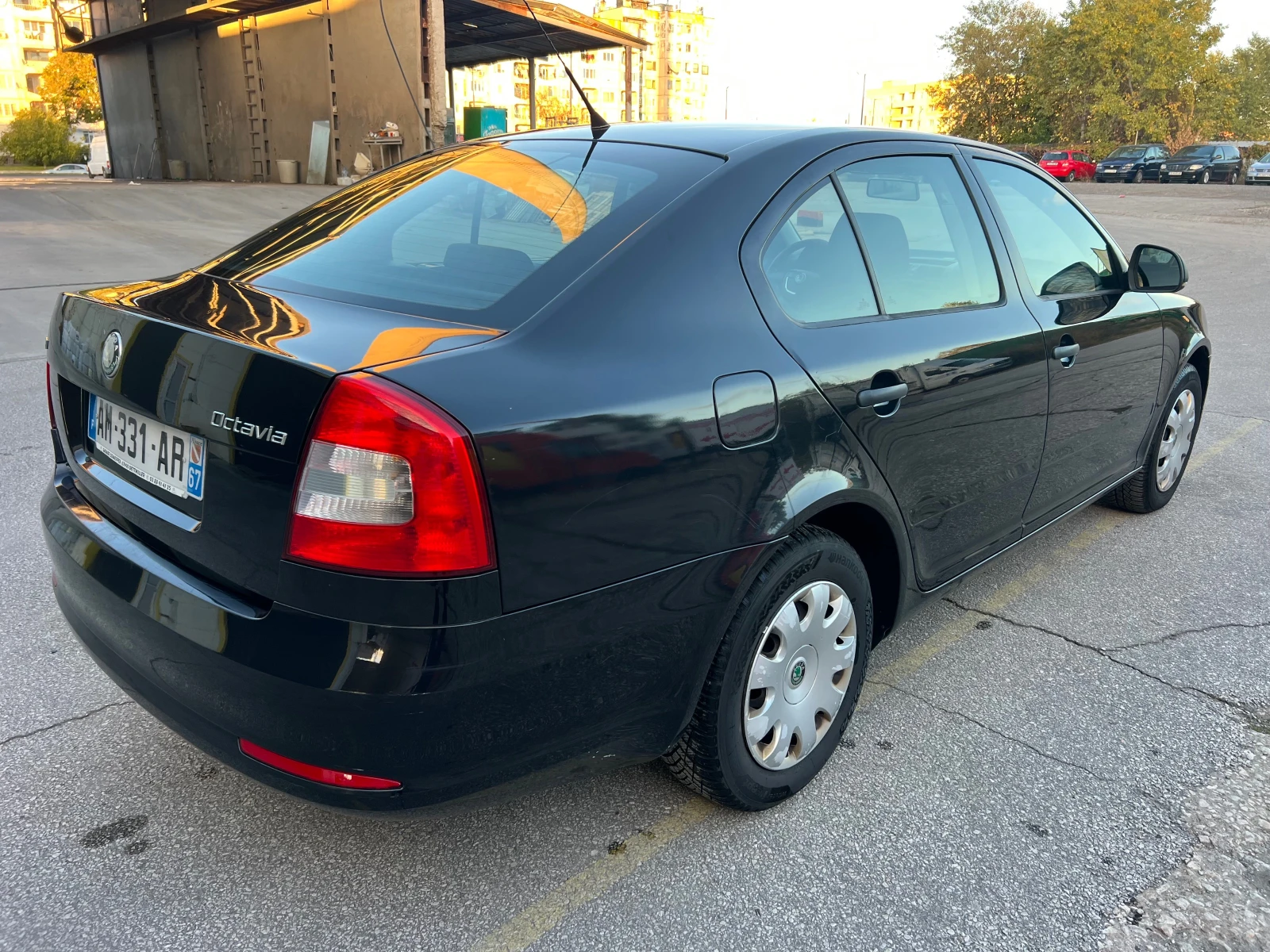 Skoda Octavia 1.6 TDI CLIMA - изображение 2