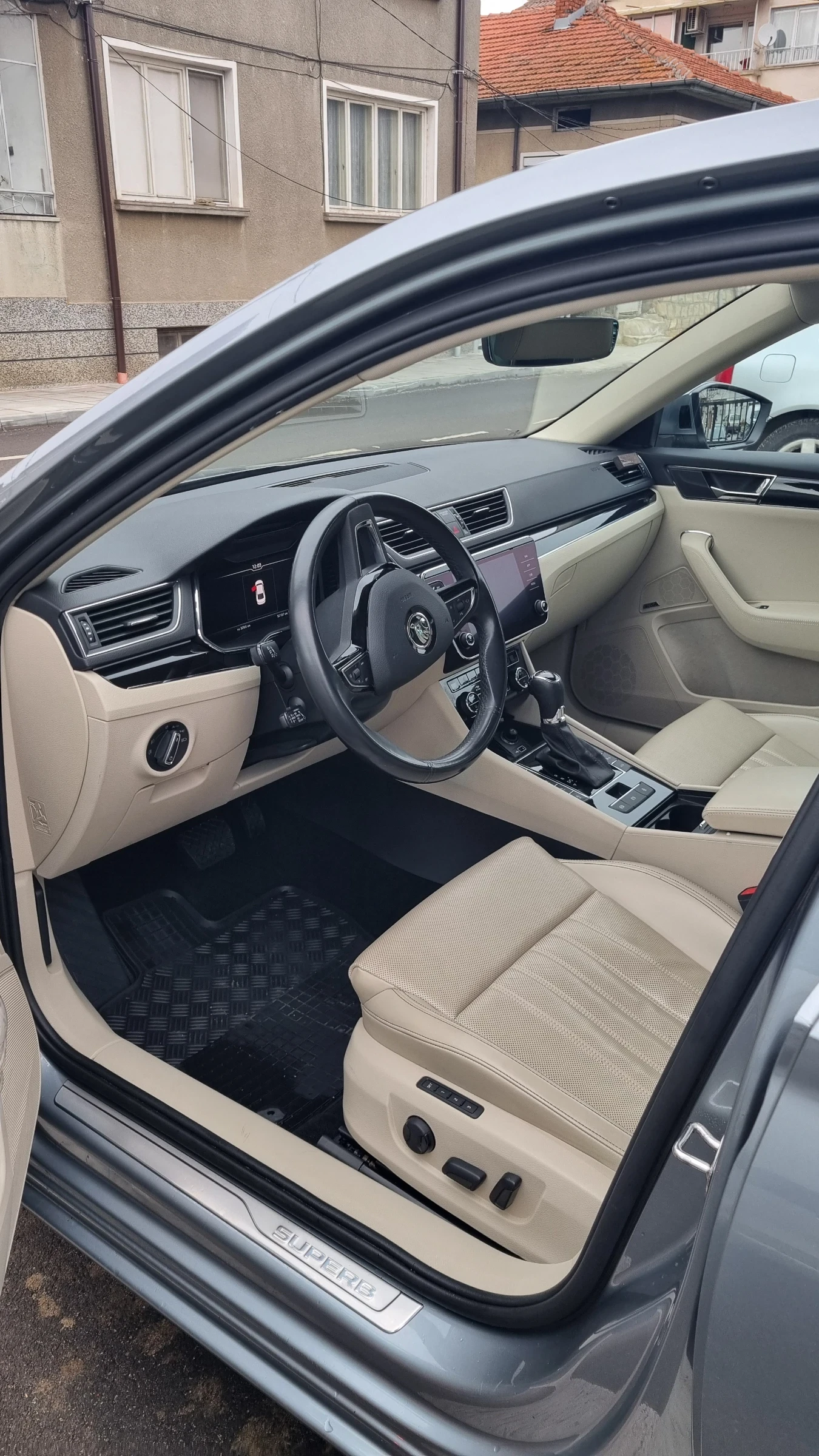 Skoda Superb Laurin&Klement - изображение 4