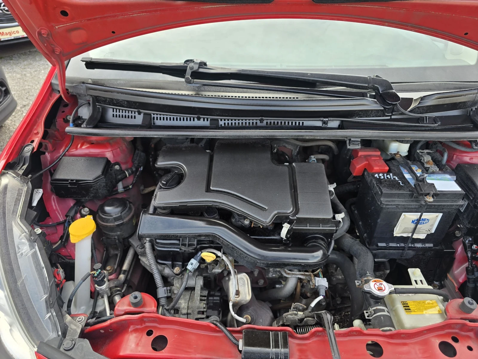 Toyota Yaris 1.0i КАМЕРА, снимка 14 - Автомобили и джипове - 53781953