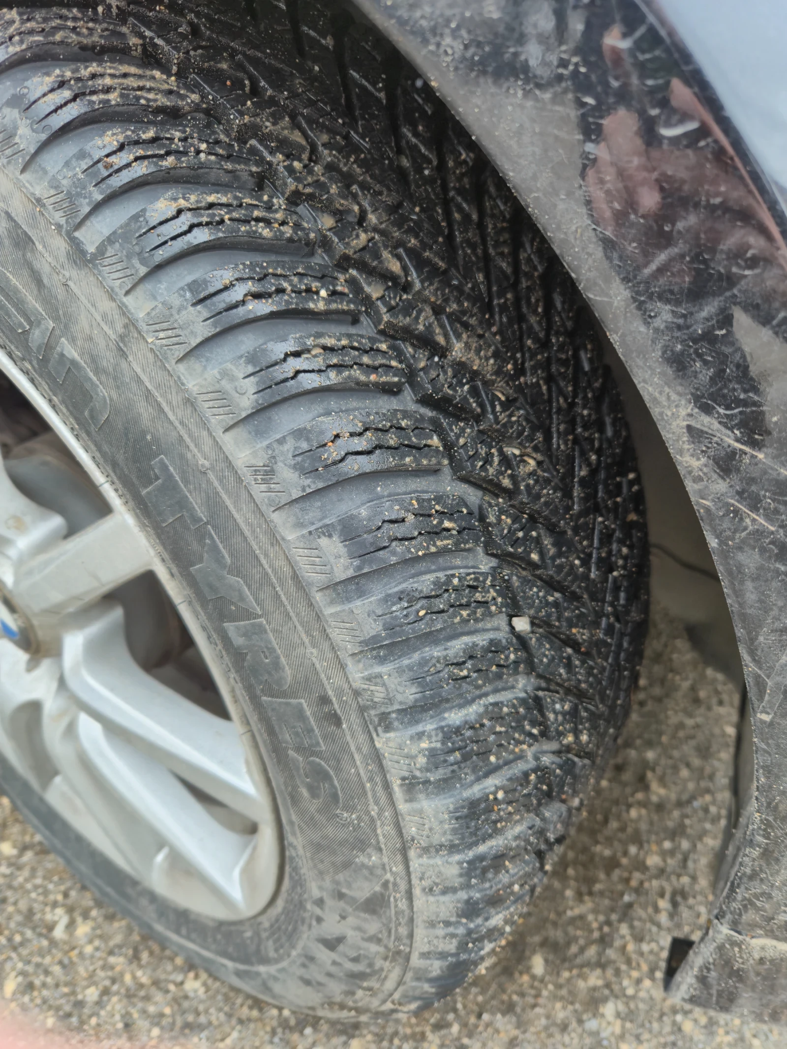 BMW 320 320, снимка 3 - Автомобили и джипове - 54026986