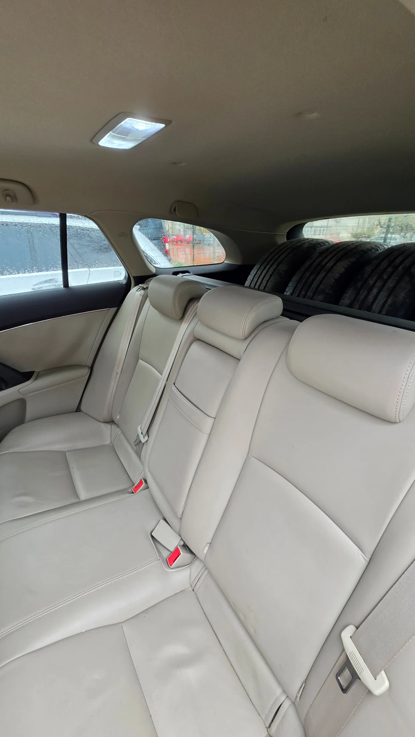 Toyota Avensis 2.2 Dcat, снимка 13 - Автомобили и джипове - 54069946