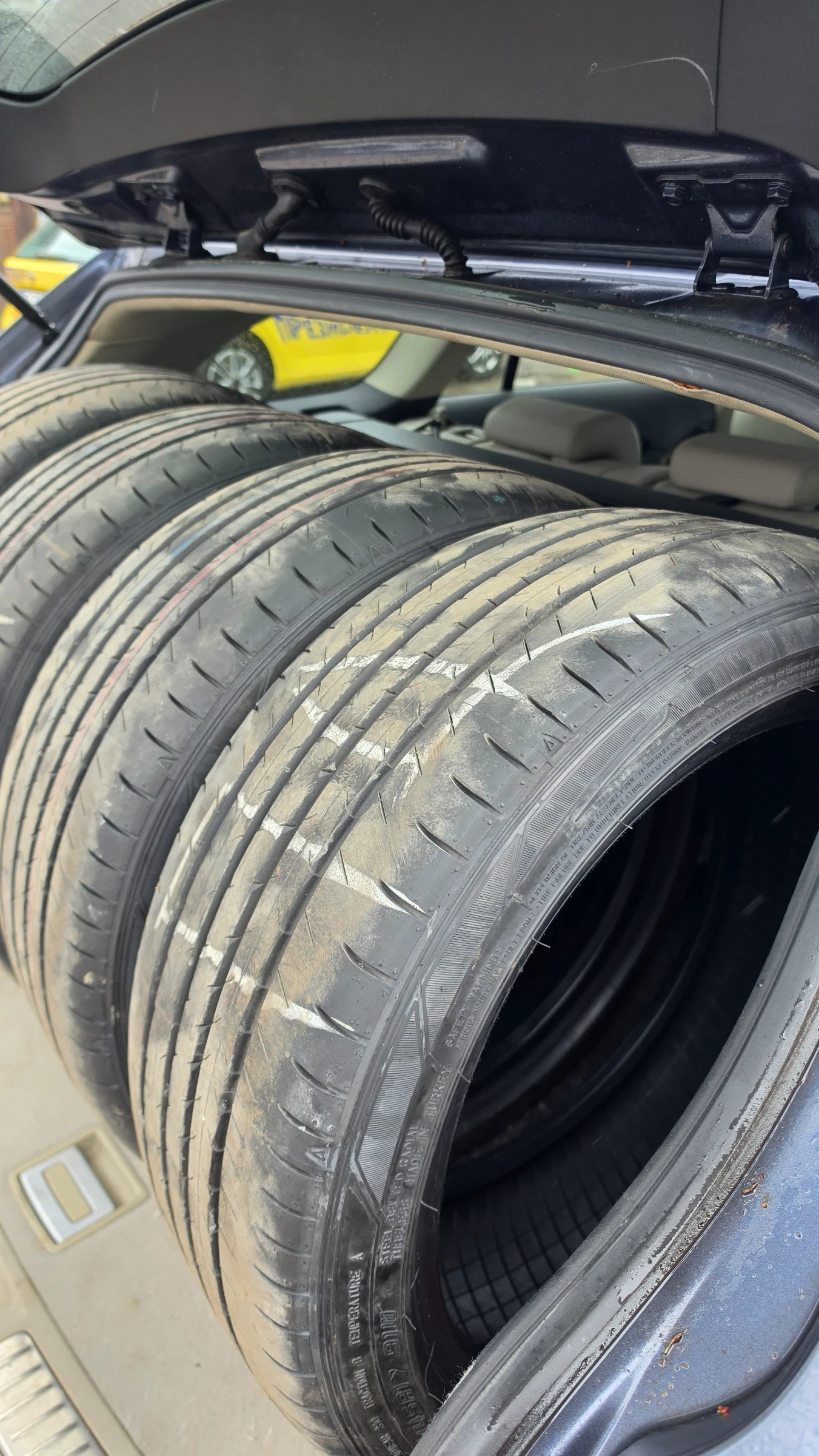 Toyota Avensis 2.2 Dcat, снимка 15 - Автомобили и джипове - 54069946