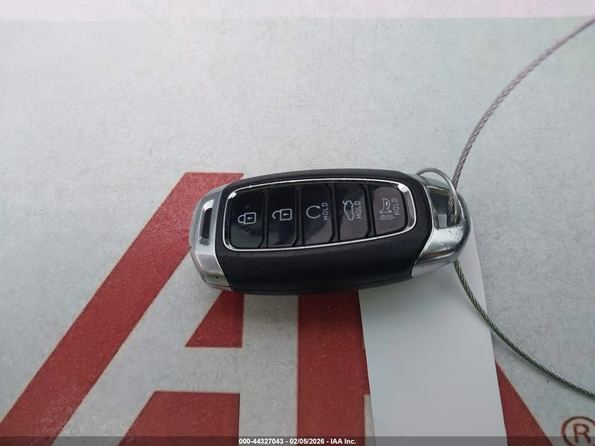 Hyundai Elantra 2.0L I-4 DOHC, VVT, 147HP Front Wheel Drive | Mobile.bg � ����������� 11