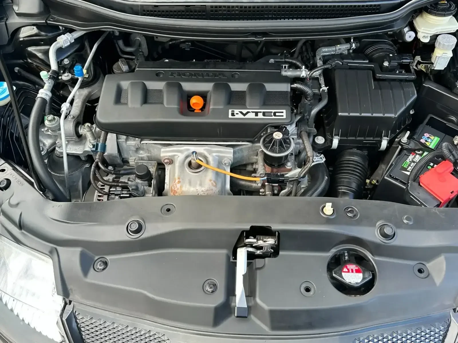 Honda Civic 1.8i-FACELIFT-138000км!!!PDC-НАВИ-КОЖА-ЕURO5-2010g, снимка 17 - Автомобили и джипове - 54140143