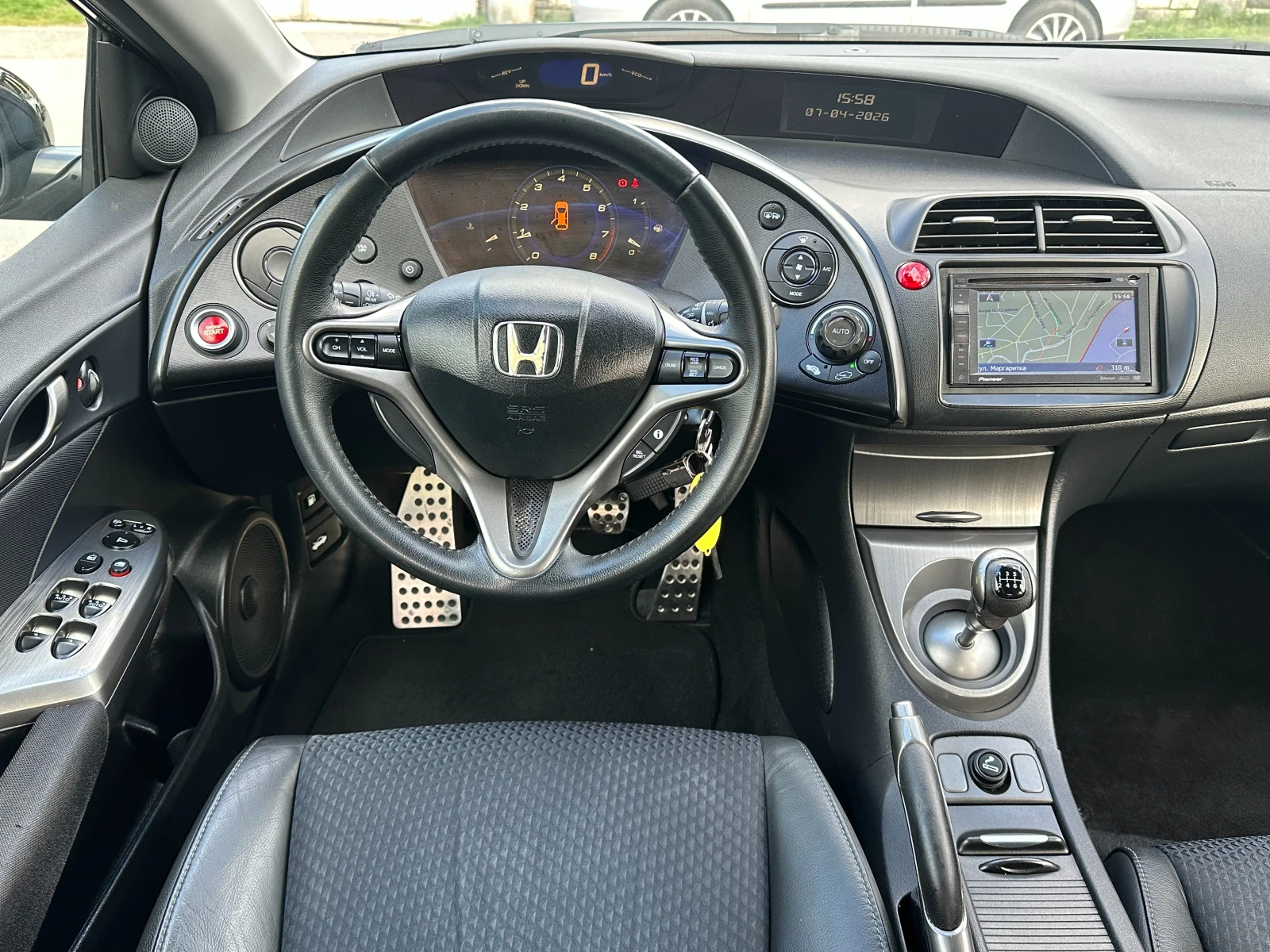 Honda Civic 1.8i-FACELIFT-138000км!!!PDC-НАВИ-КОЖА-ЕURO5-2010g, снимка 7 - Автомобили и джипове - 54140143