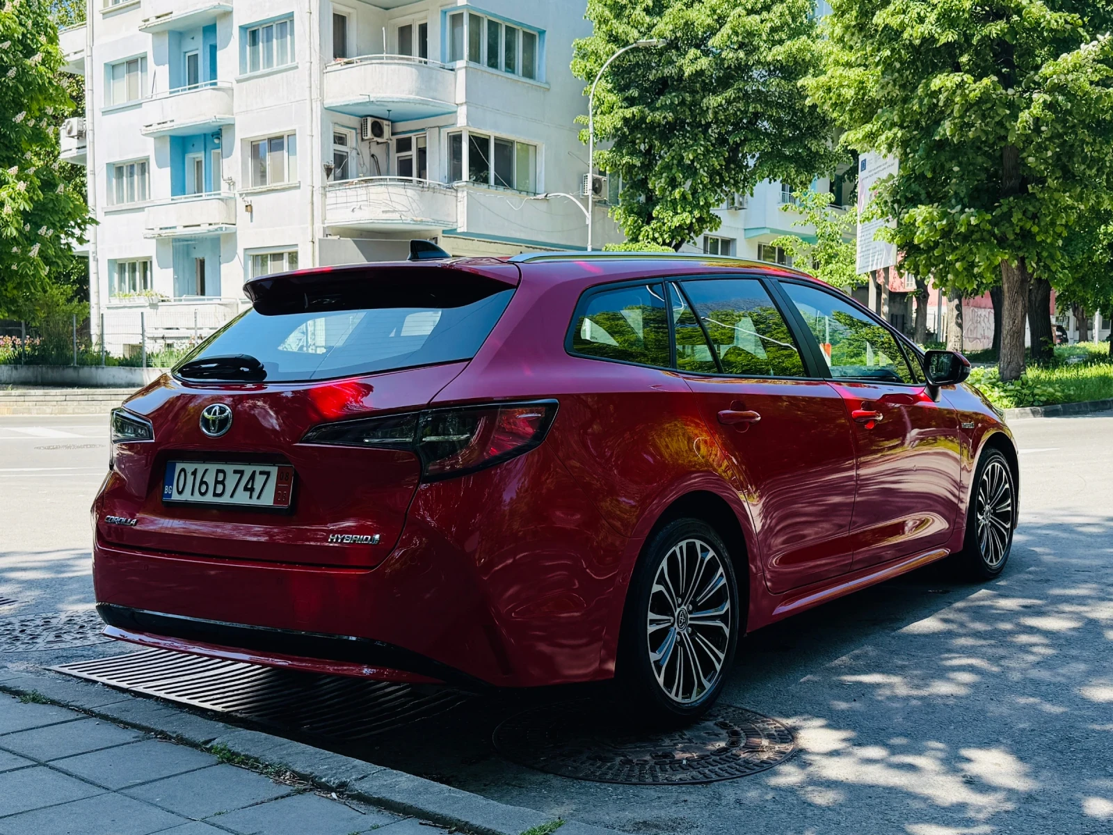 Toyota Corolla 1.8 Hybrid/ Реални КМ/ В Гаранция, снимка 5 - Автомобили и джипове - 54591231