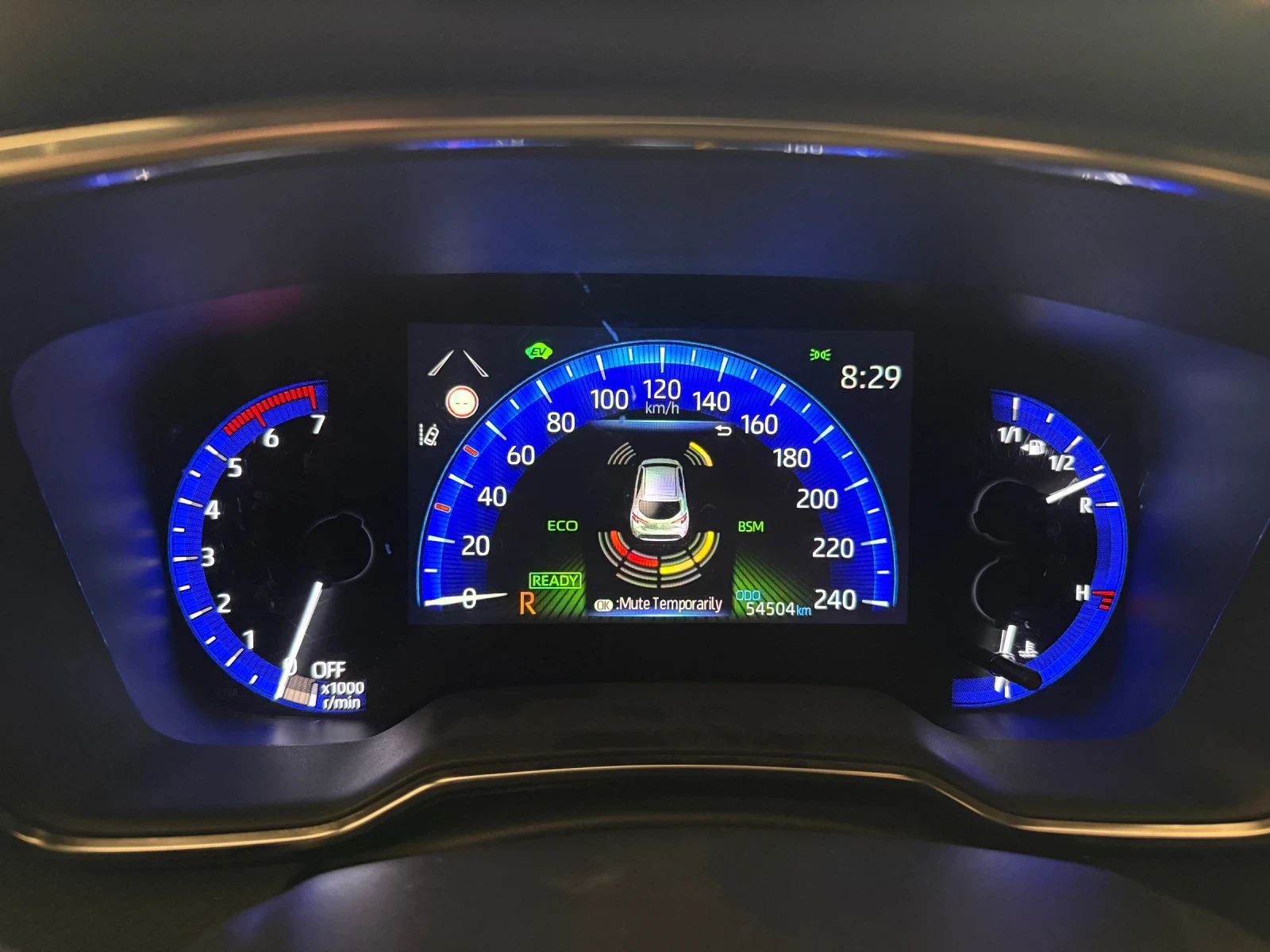 Toyota Corolla 1.8 Hybrid/ Реални КМ/ В Гаранция, снимка 12 - Автомобили и джипове - 54591231