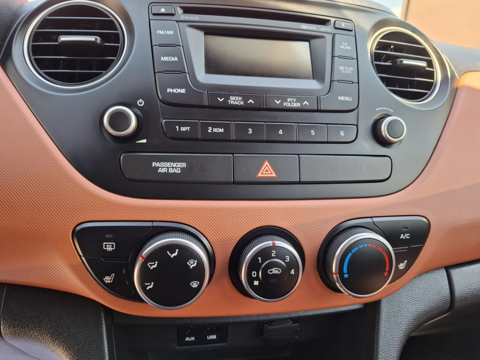 Hyundai I10 1.0* 109687к.м.* LED* Подгрев* EURO6* Автопилот, снимка 11 - Автомобили и джипове - 54667269